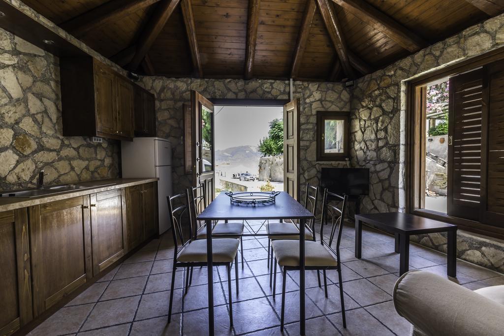 Αggi'S Villa Laganas Exteriör bild